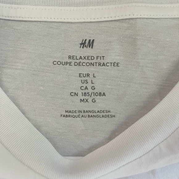H&M PLAIN WHITE TSHIRT - Picture 2 of 3